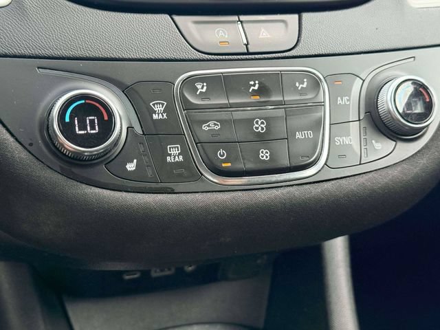 Used 2022 Chevrolet Malibu LT FWD image 28