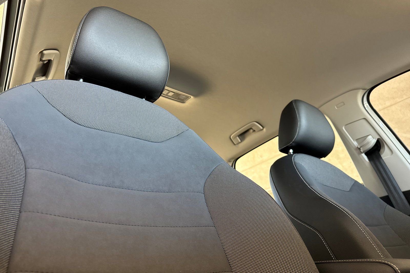 Used 2022 Volkswagen Taos SE image 16