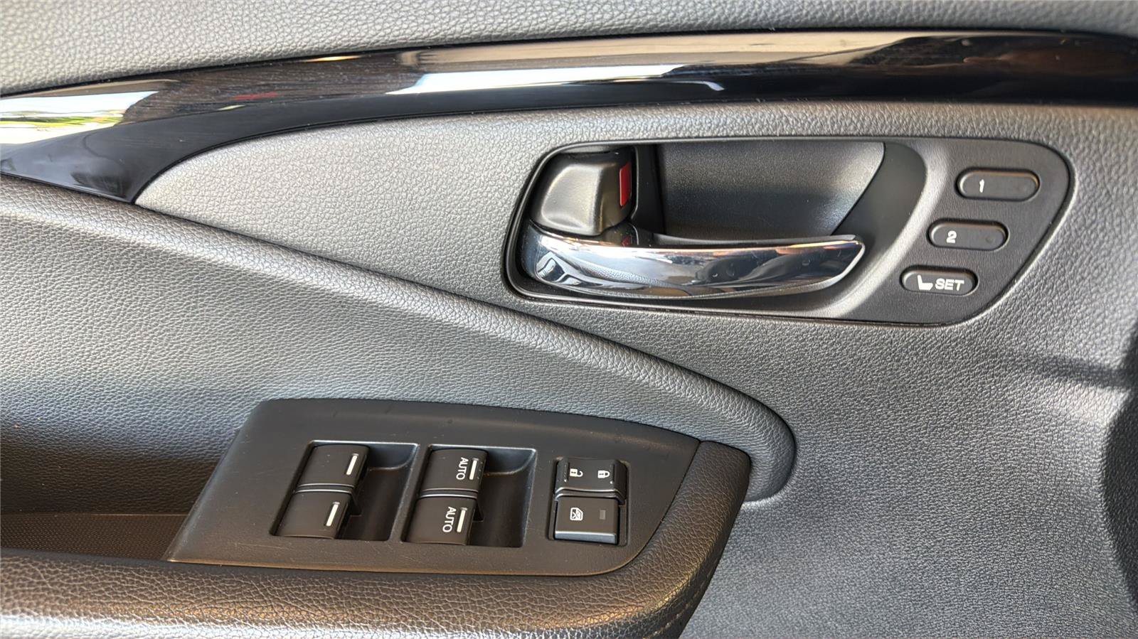 Used 2022 Honda Pilot Touring image 23