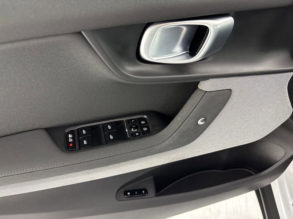 Used 2024 Polestar Polestar 2 image 22