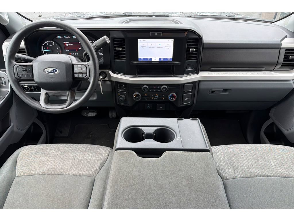 Used 2025 Ford F350 XLT image 15