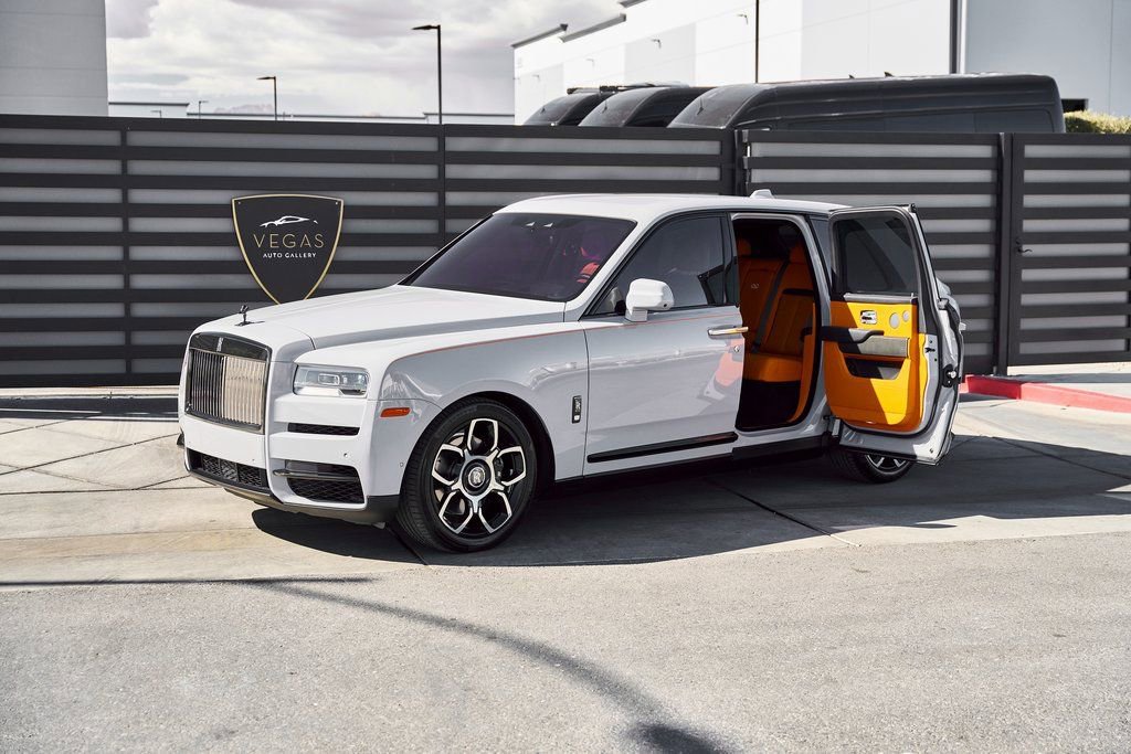 Used 2024 Rolls-Royce Cullinan Black Badge image 15