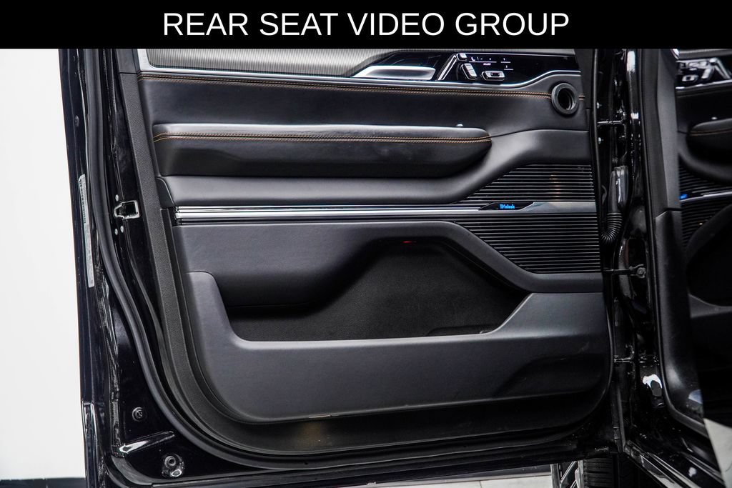 Used 2023 Jeep Grand Wagoneer Series III w/ Rear Seat Video Group 1 AWD/4WD image 36