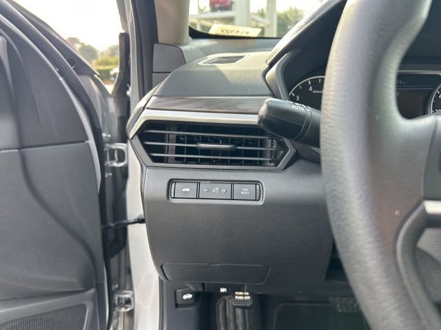 Used 2024 Nissan Altima 2.5 SV image 24