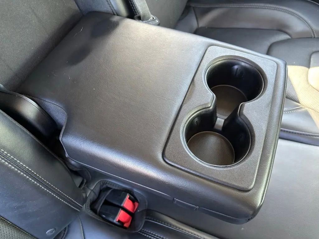 Used 2019 Jeep Cherokee Limited AWD/4WD image 30