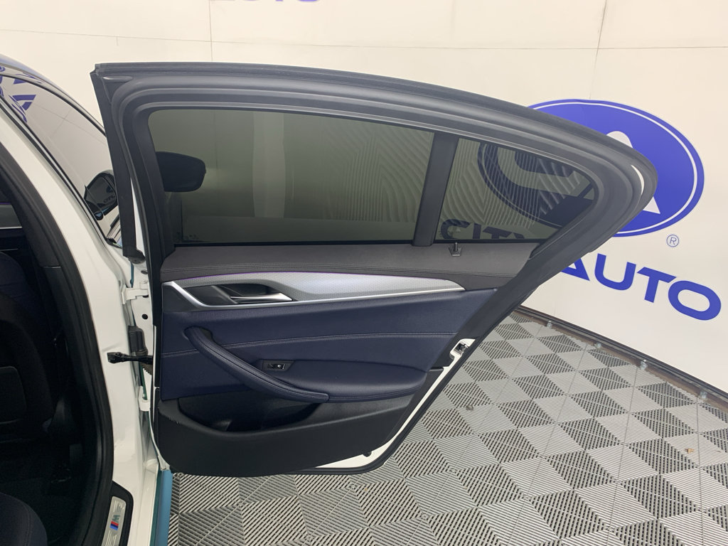 Used 2020 BMW 530i xDrive w/ M Sport Package AWD/4WD image 35