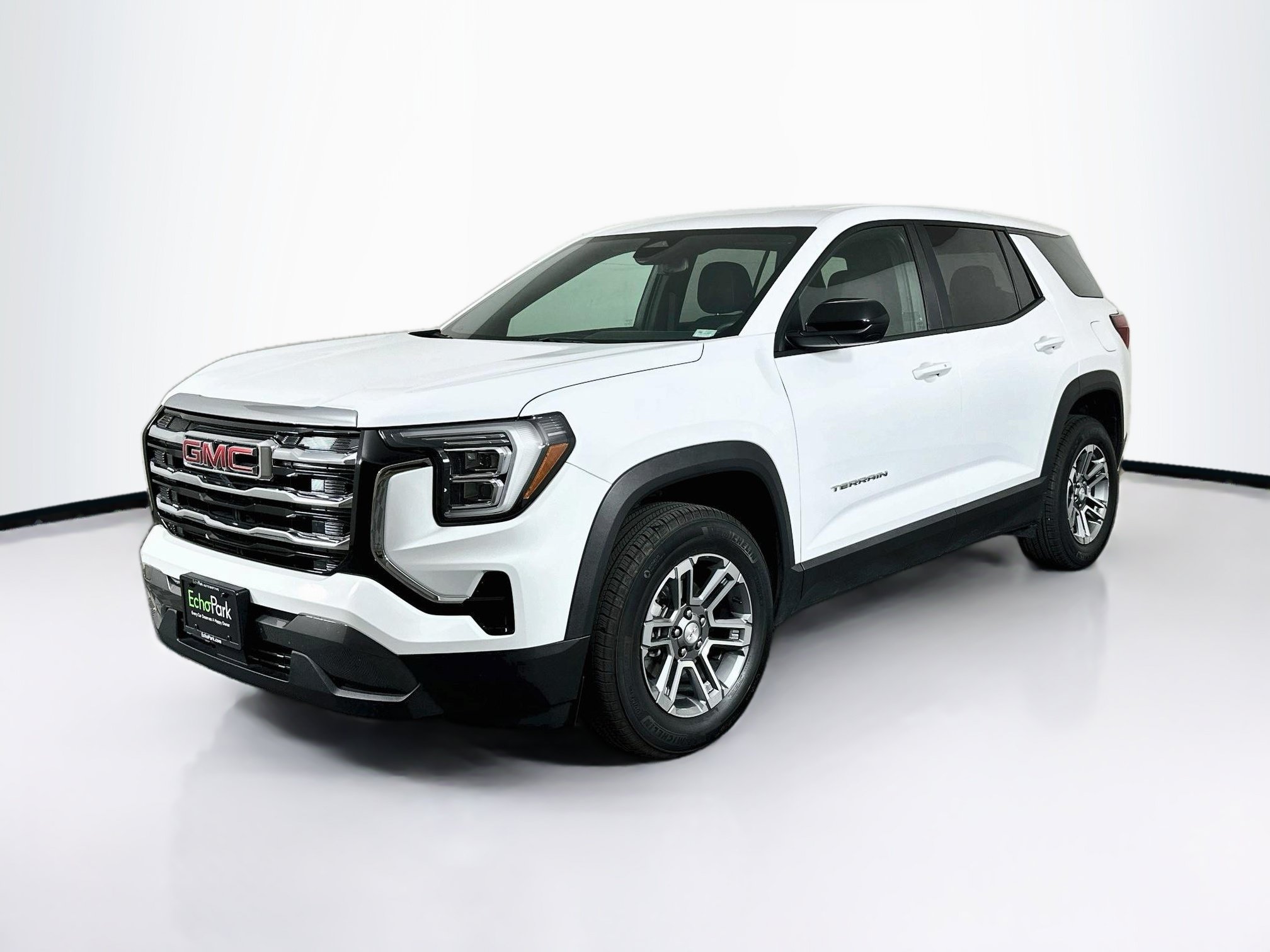 Used 2025 GMC Terrain Elevation AWD/4WD image 3