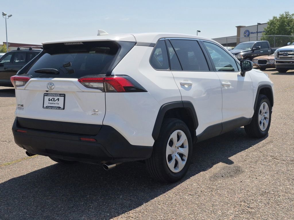 Used 2024 Toyota RAV4 LE image 5