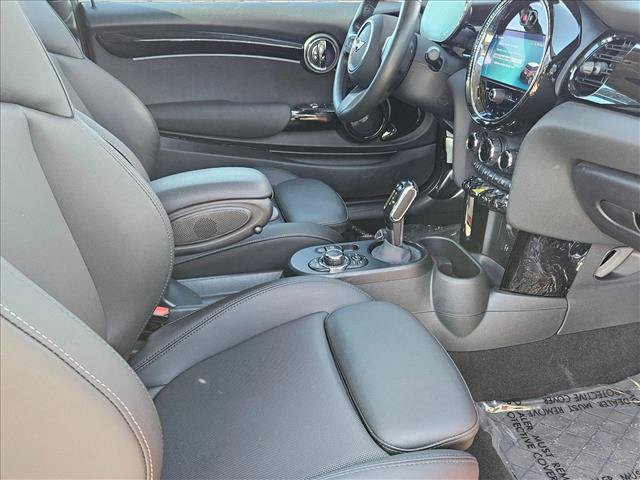Used 2024 MINI Cooper SE FWD image 19