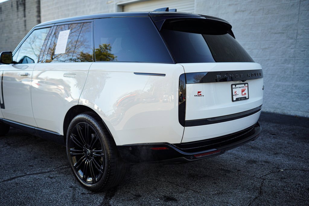 Used 2022 Land Rover Range Rover SE image 13