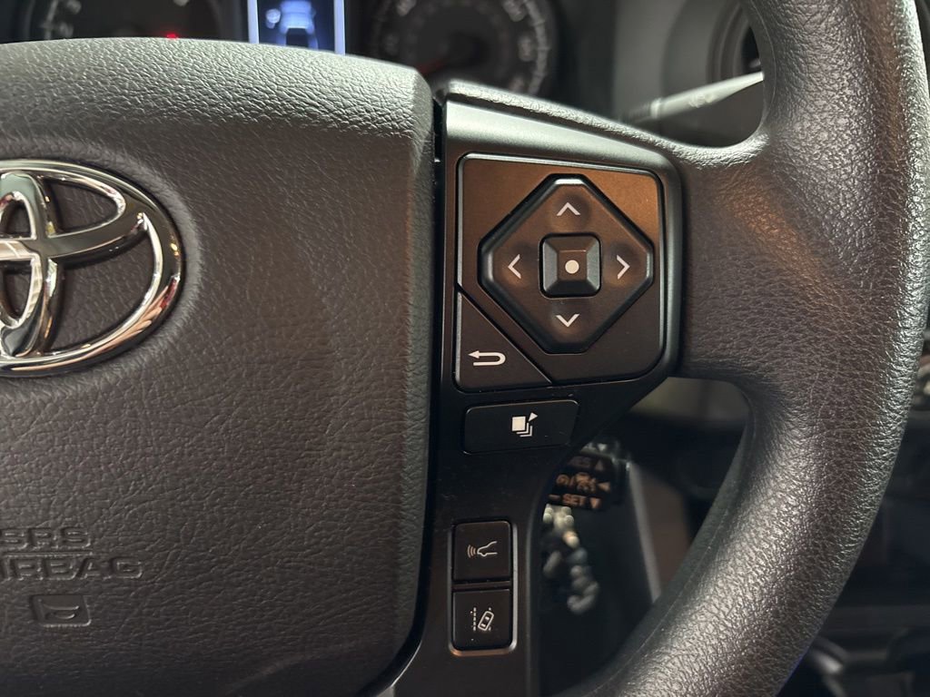 Used 2021 Toyota Tacoma SR AWD/4WD image 13
