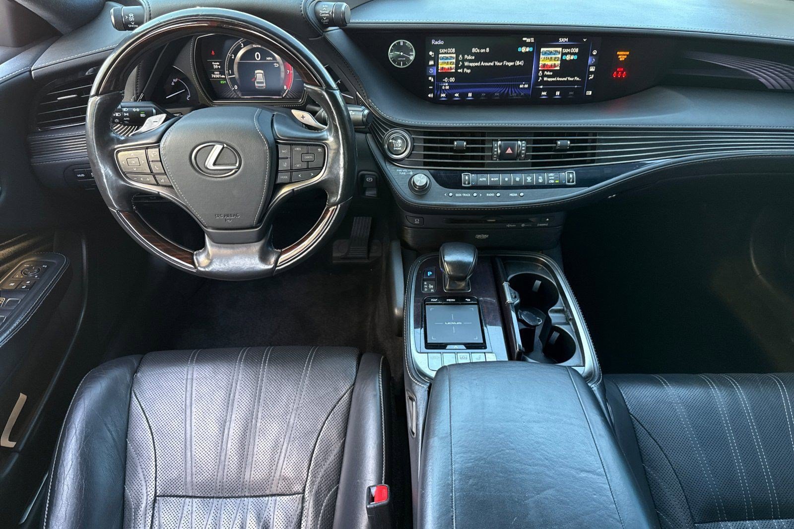 Used 2020 Lexus LS 500 w/ Interior Upgrade Package RWD image 26