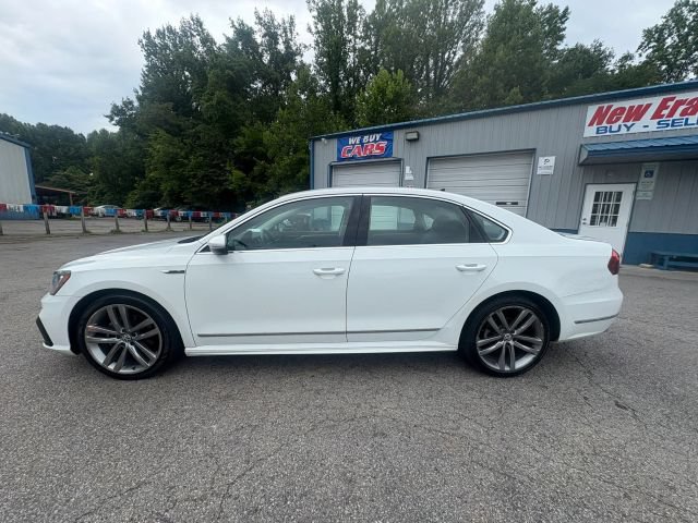 Used 2017 Volkswagen Passat 1.8T R-Line FWD image 2