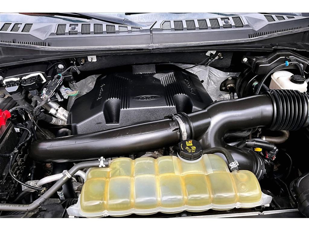 Used 2019 Ford F150 Lariat w/ Equipment Group 502A Luxury AWD/4WD image 11