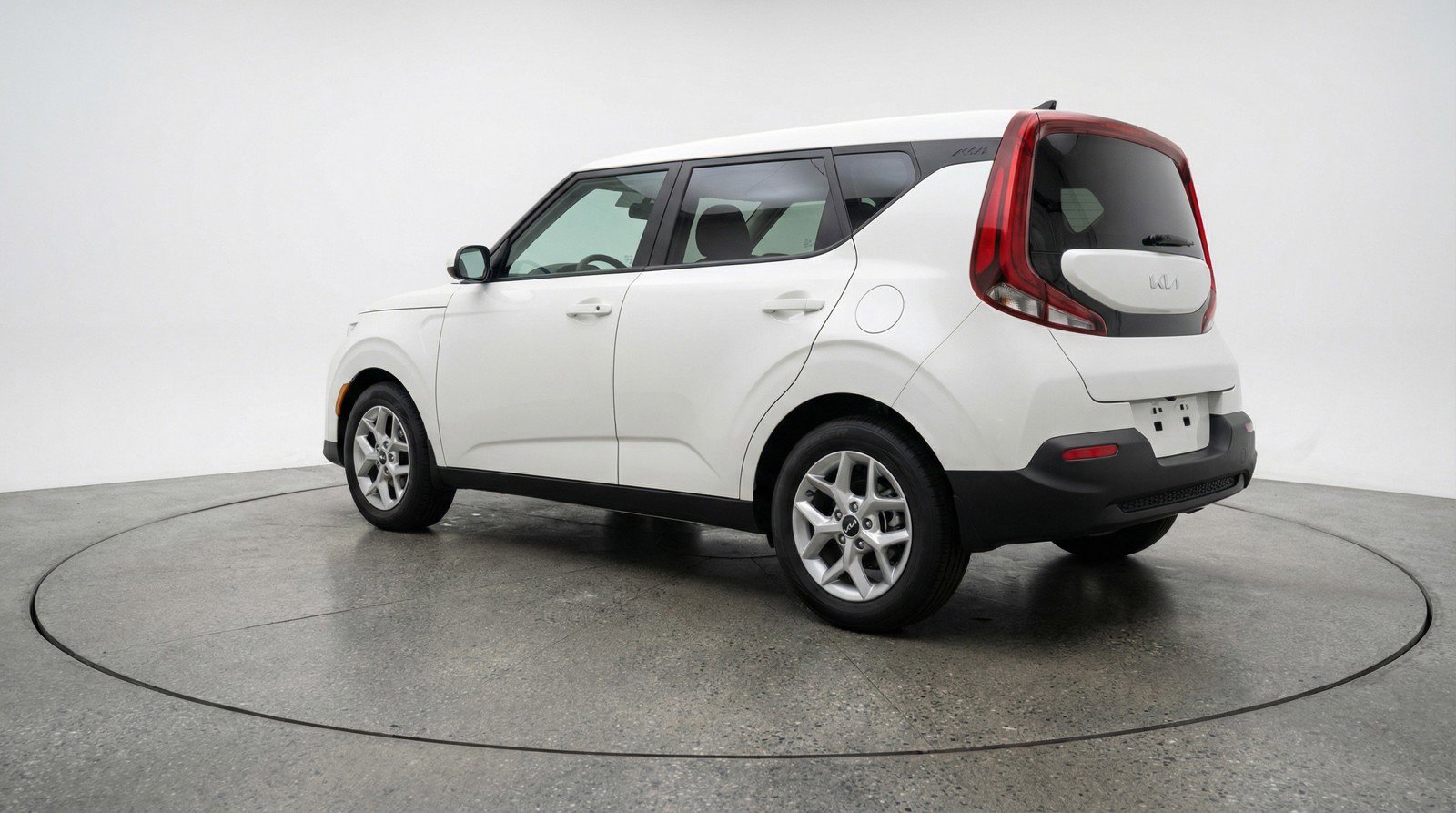 Used 2025 Kia Soul LX w/ LX Technology Package FWD image 6