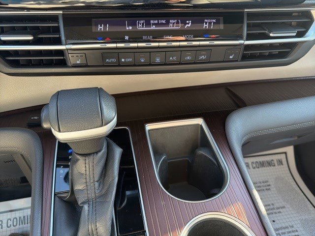 Used 2021 Toyota Sienna XLE image 24