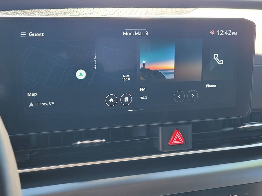 Used 2025 Kia Carnival image 20