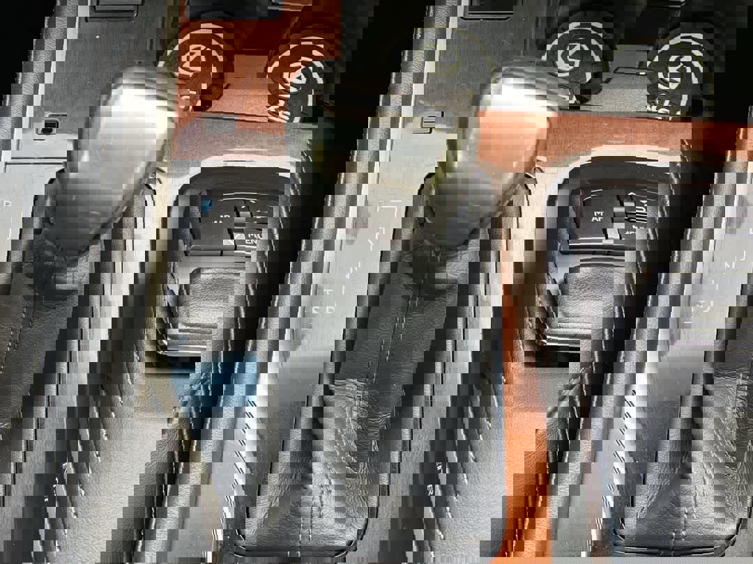 Used 2017 Lexus LX 570 4WD w/ Luxury Package image 22