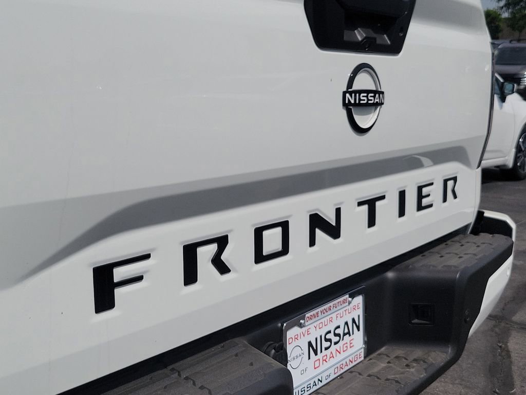 New 2026 Nissan Frontier SV RWD image 4