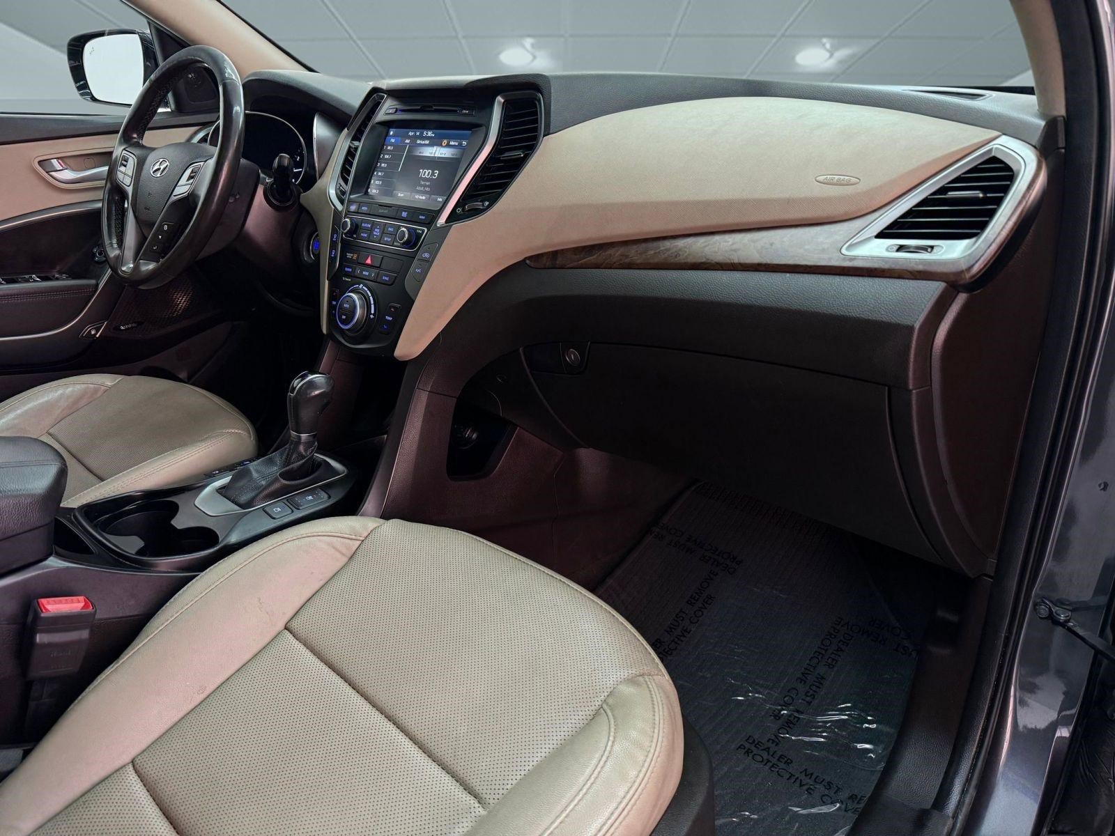 Used 2018 Hyundai Santa Fe Sport image 22