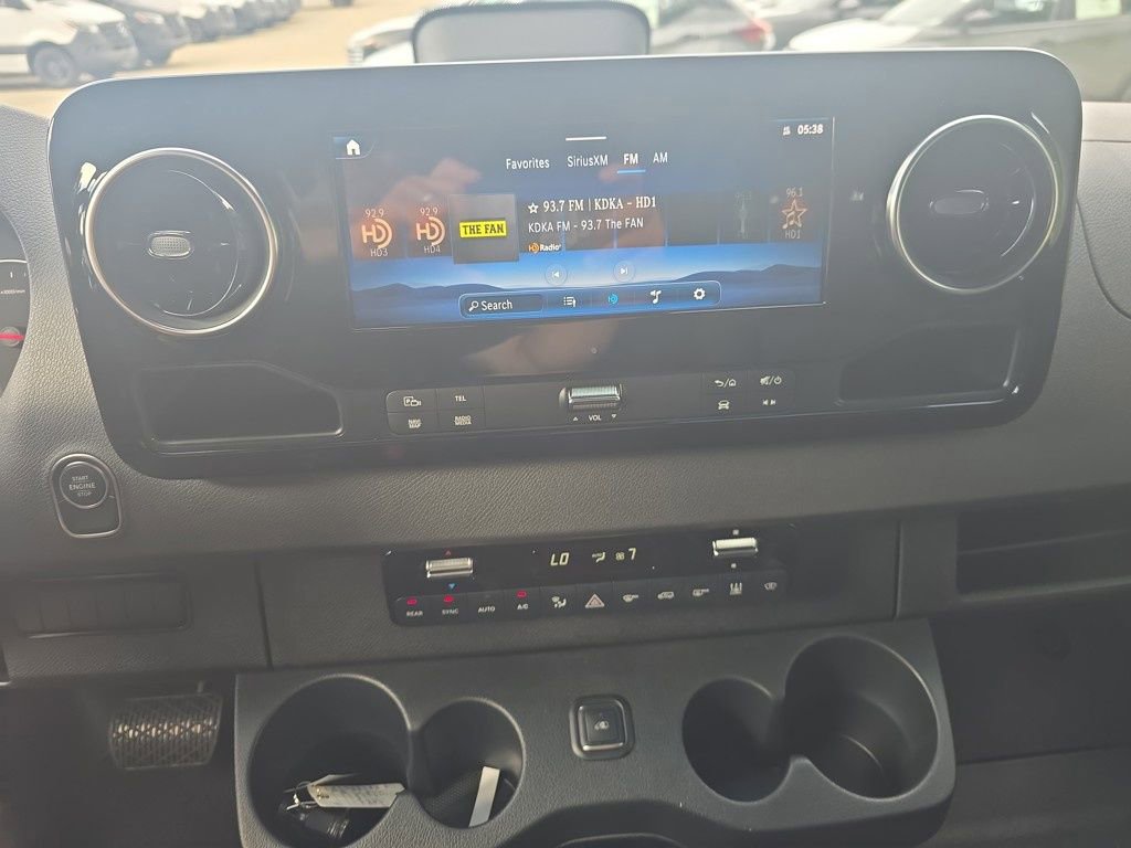 New 2025 Mercedes-Benz Sprinter 2500 image 18