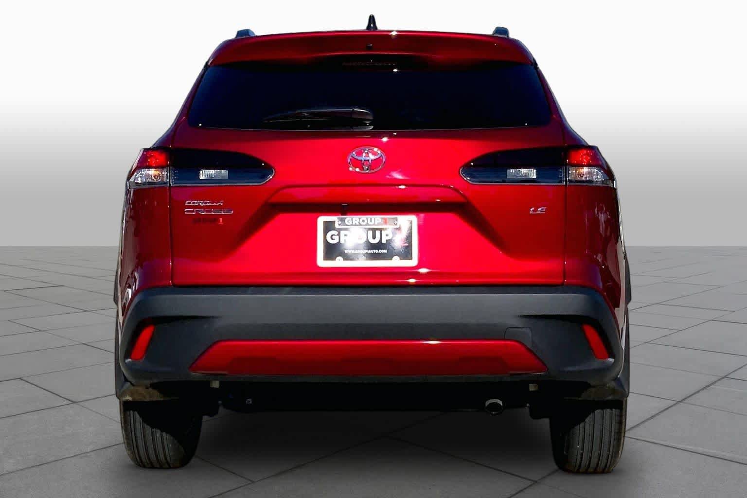 Used 2026 Toyota Corolla Cross LE FWD image 5
