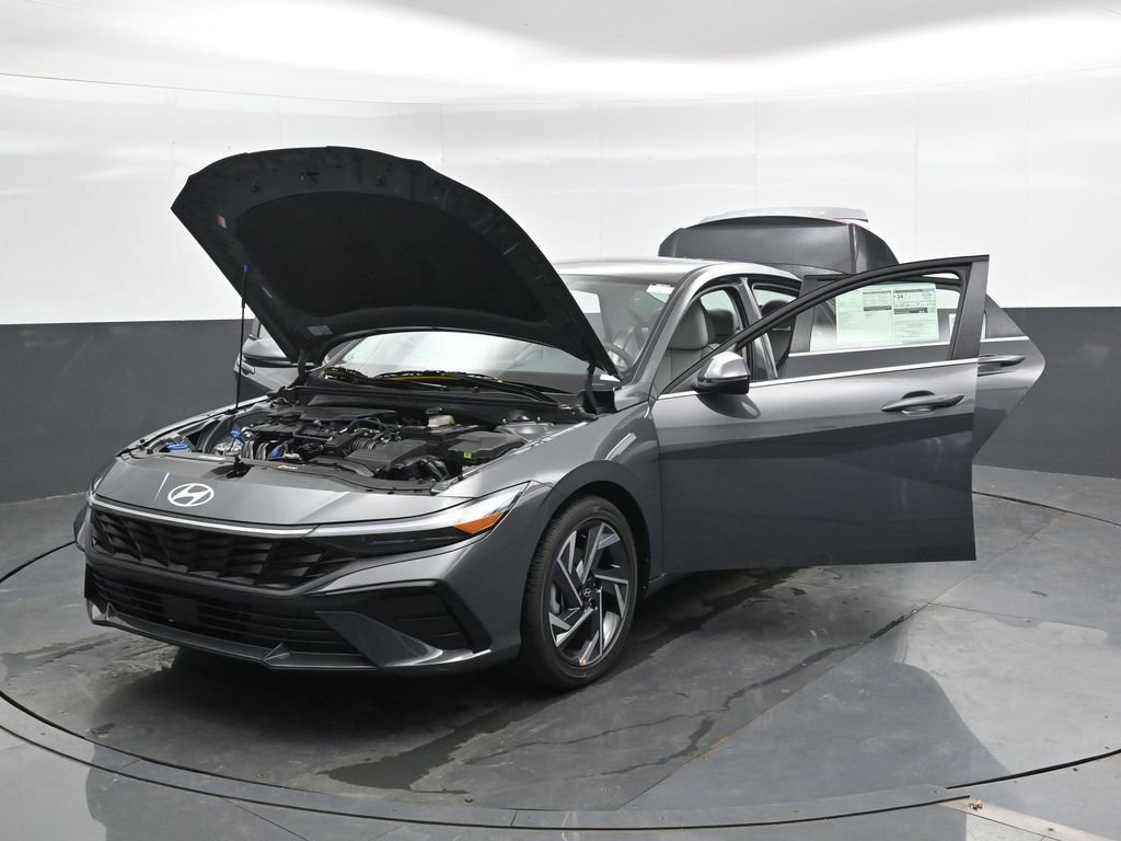Certified 2025 Hyundai Elantra Limited image 55