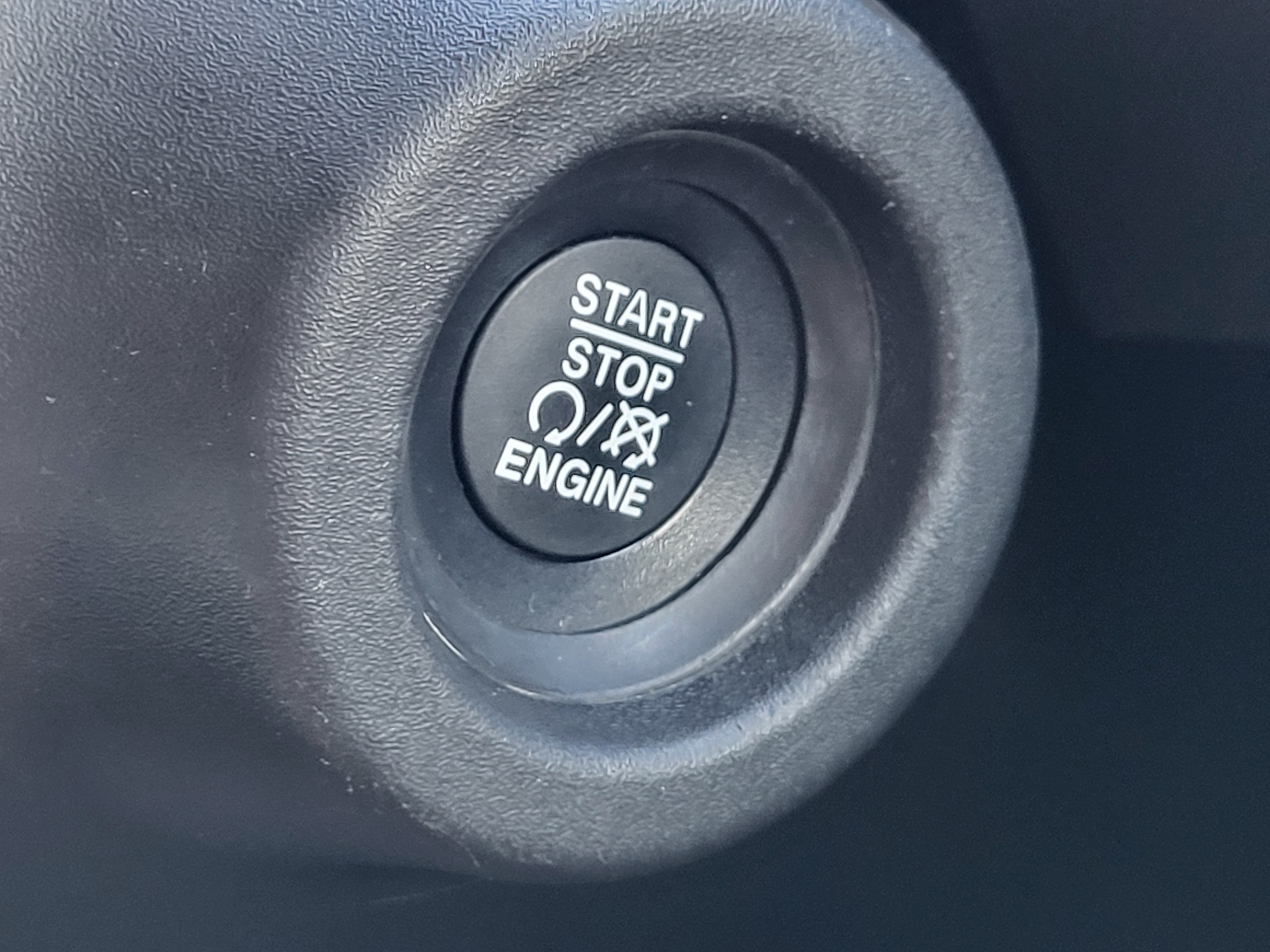 Used 2025 RAM ProMaster 2500 w/ Convenience Group FWD image 19