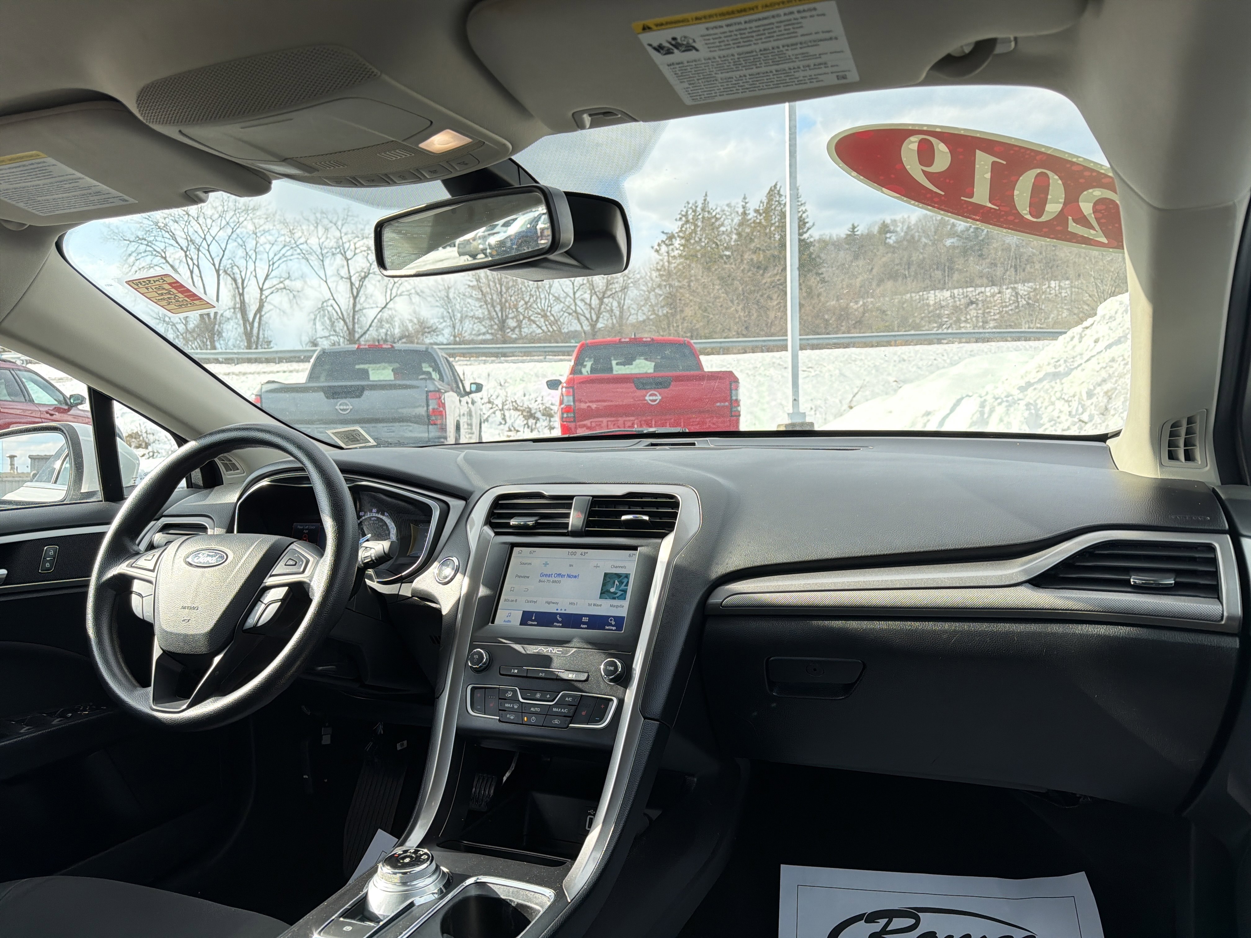 Used 2019 Ford Fusion SE image 15