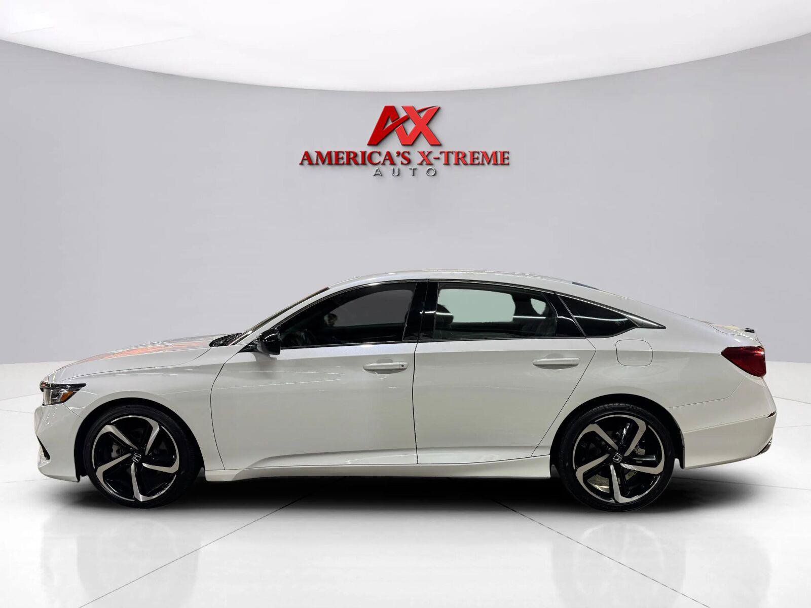 Used 2022 Honda Accord Sport image 4