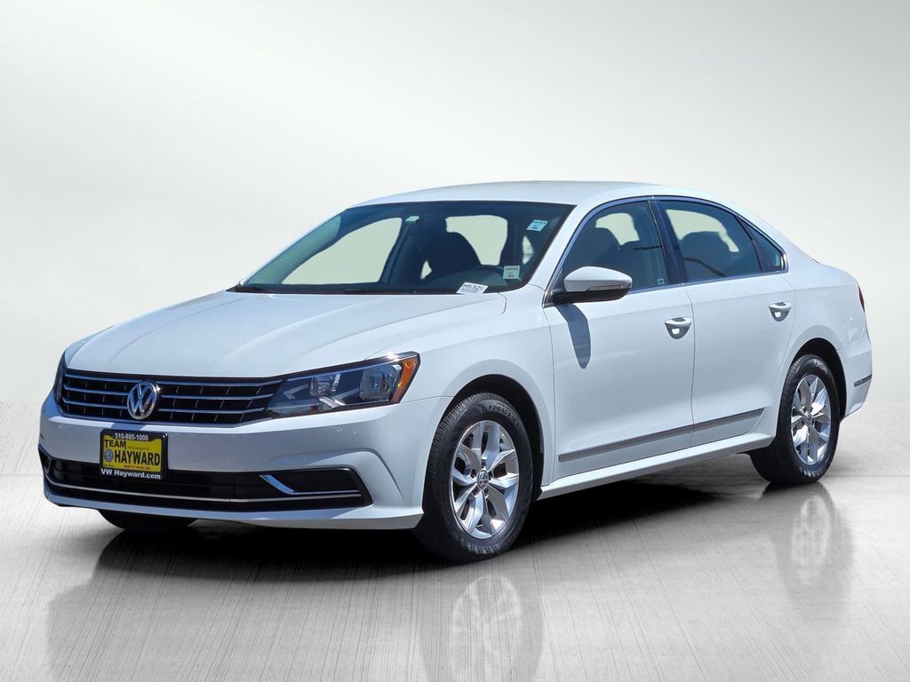 Used 2016 Volkswagen Passat 1.8T S FWD image 8