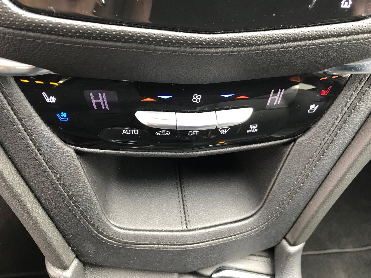 Certified 2025 Cadillac XT5 Premium Luxury image 31