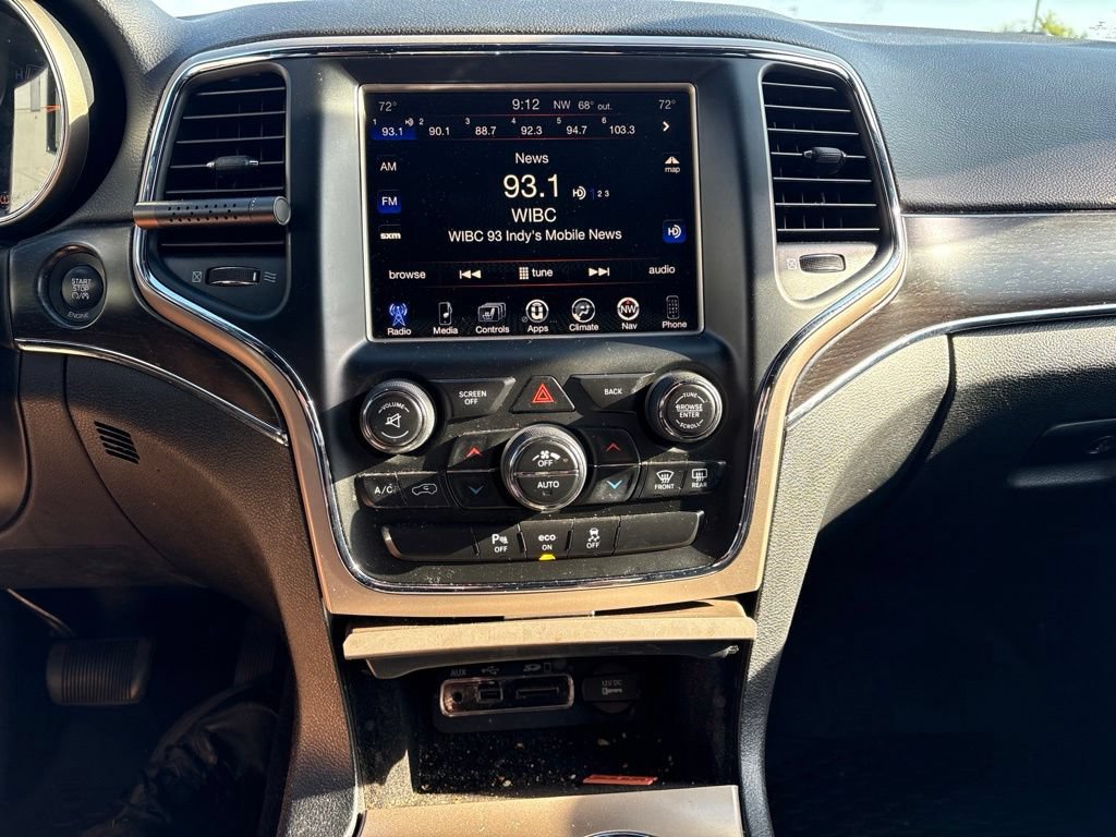 Used 2015 Jeep Grand Cherokee Limited w/ Trailer Tow Group IV AWD/4WD image 26