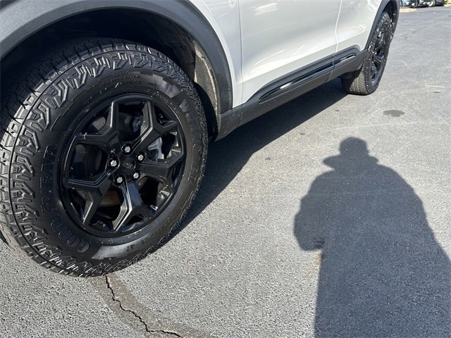 Certified 2022 Ford Explorer Timberline image 12