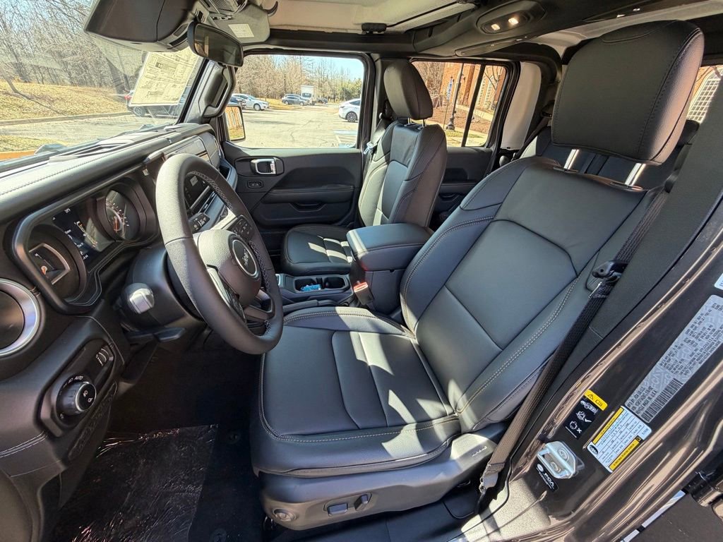 New 2026 Jeep Gladiator Sport AWD/4WD image 15