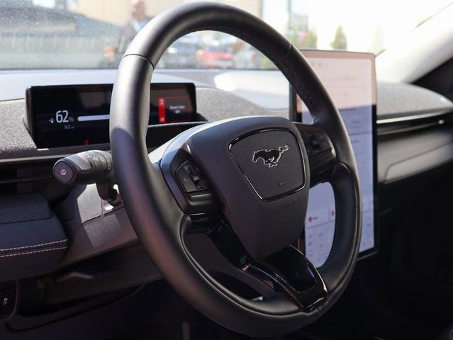 Used 2025 Ford Mustang Mach-E Premium AWD/4WD image 23