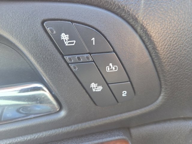 Used 2012 GMC Yukon XL SLT w/ SLT-2 Equipment Package image 5