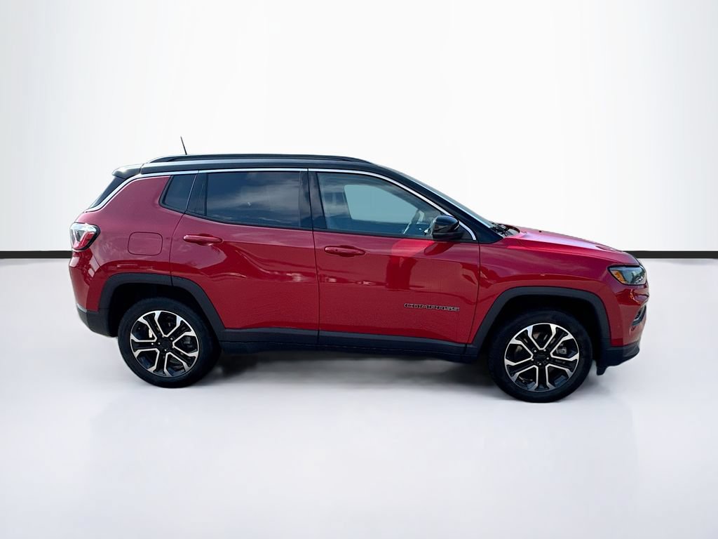 Used 2023 Jeep Compass Limited AWD/4WD image 4