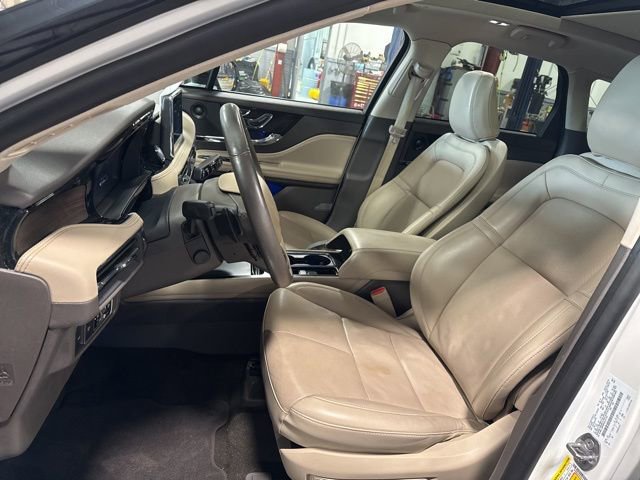 Used 2022 Lincoln Corsair Reserve w/ Equipment Group 201A image 14