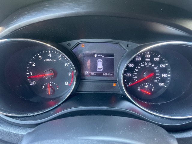 Used 2021 Kia Sedona LX FWD image 14