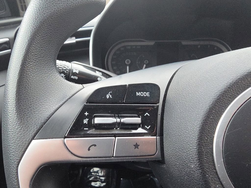 Used 2022 Hyundai Tucson SE image 15