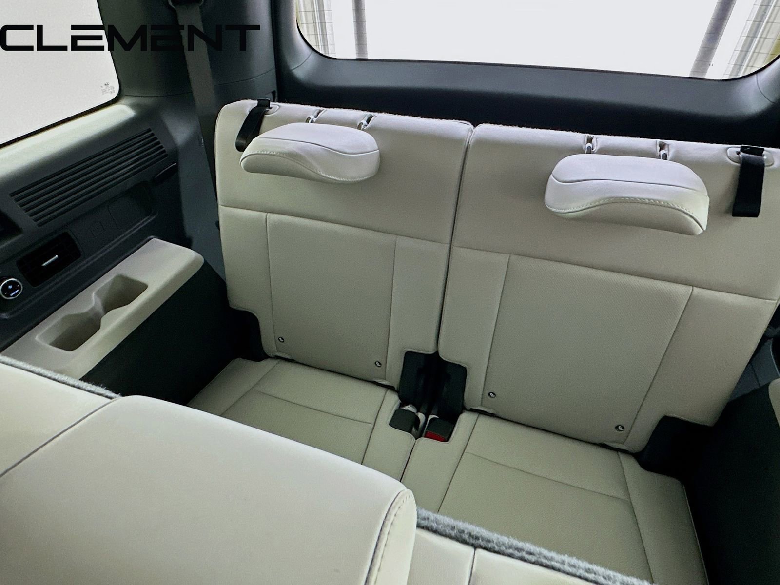 Certified 2025 Hyundai Santa Fe SEL FWD image 33