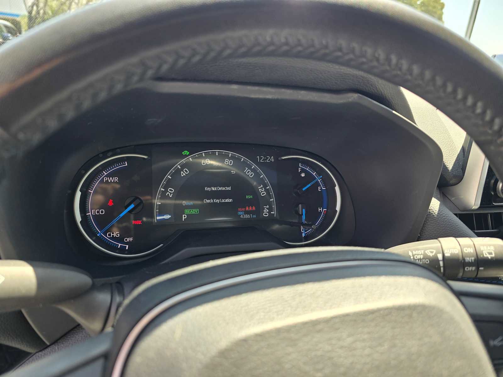 Used 2023 Toyota RAV4 SE w/ Convenience Package AWD/4WD image 27