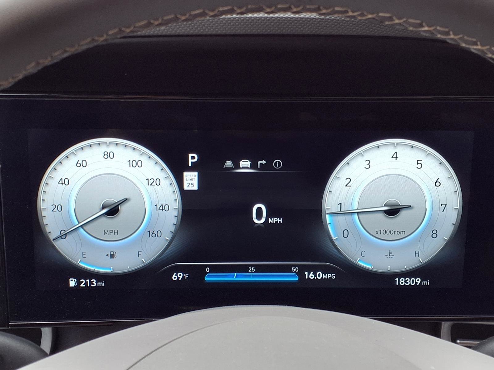 Used 2025 Hyundai Elantra SEL FWD image 20