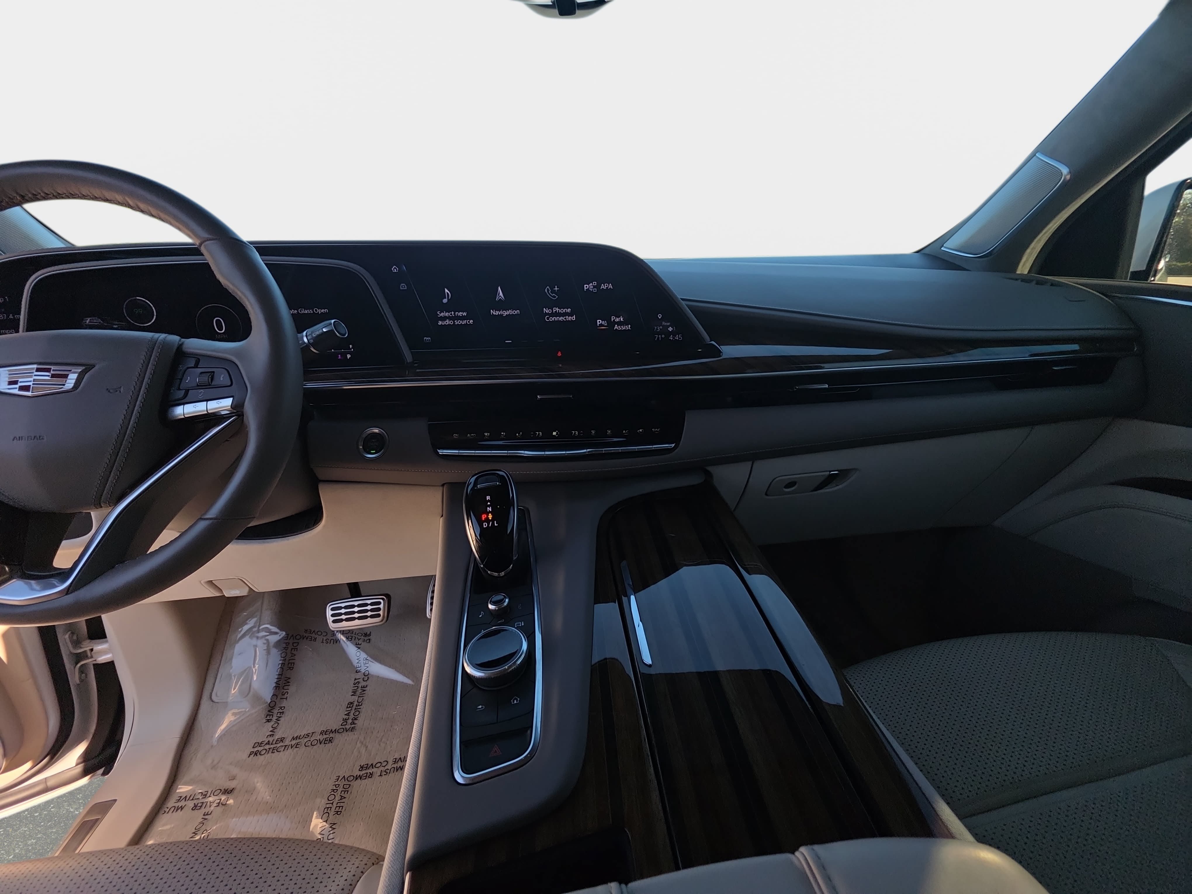 Used 2023 Cadillac Escalade Sport Platinum w/ LPO, ONYX Package AWD/4WD image 21
