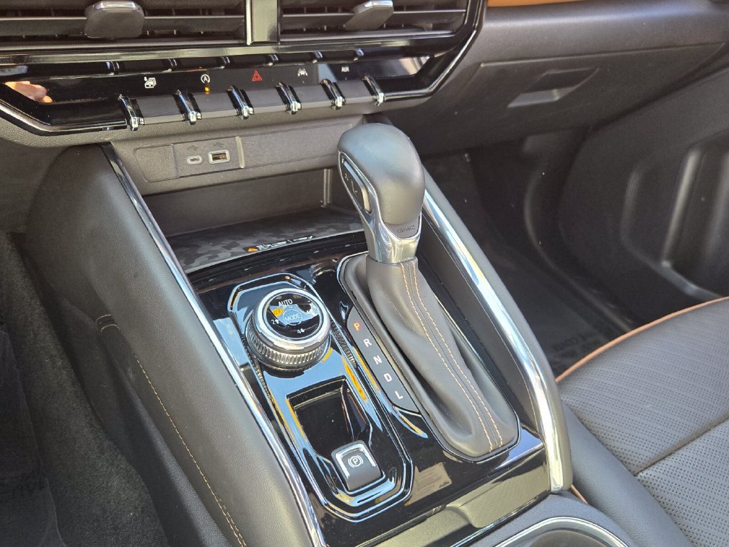 Used 2023 GMC Canyon AT4 w/ AT4 Premium Package AWD/4WD image 20
