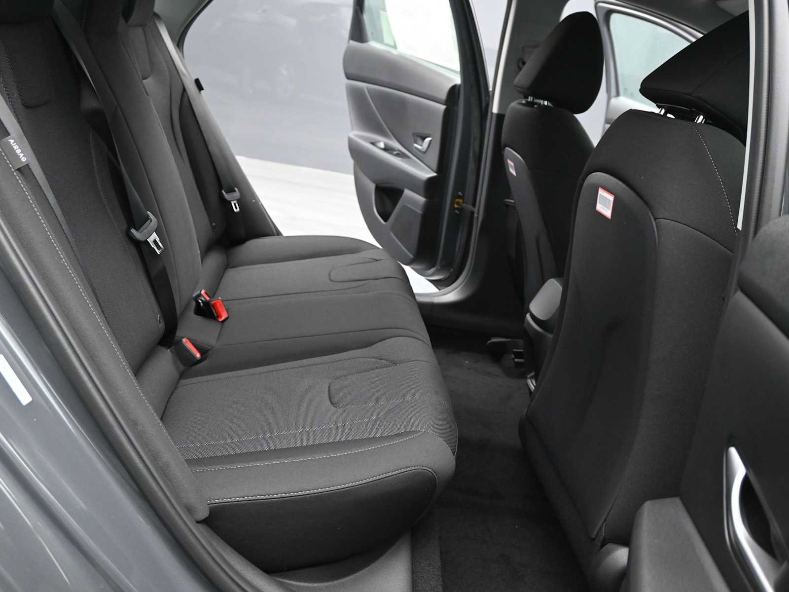 New 2026 Hyundai Elantra SE image 14