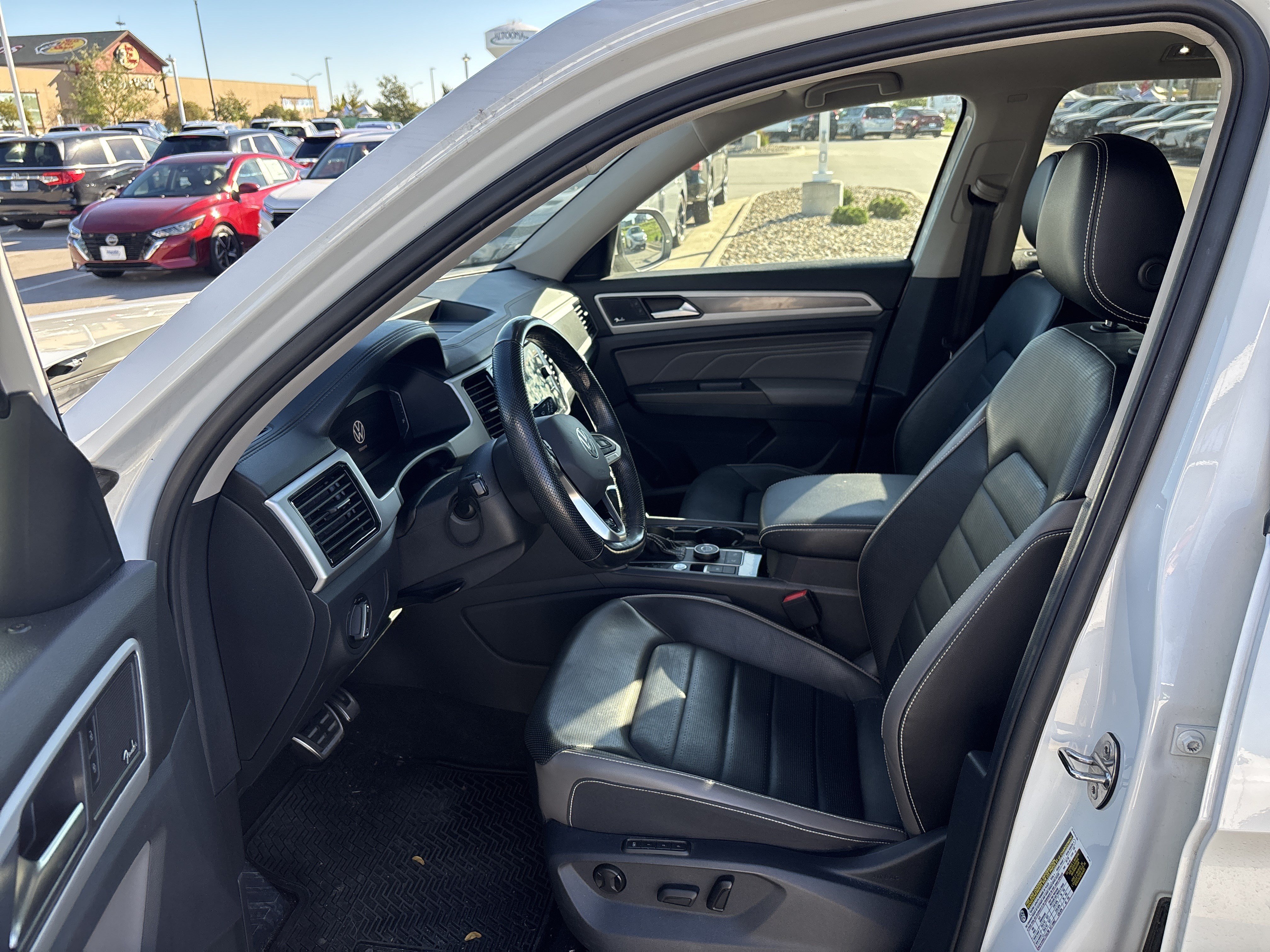 Used 2022 Volkswagen Atlas SEL Premium AWD/4WD image 10