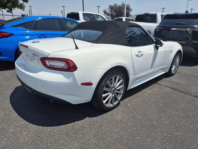Used 2017 FIAT 124 Spider Lusso RWD image 8