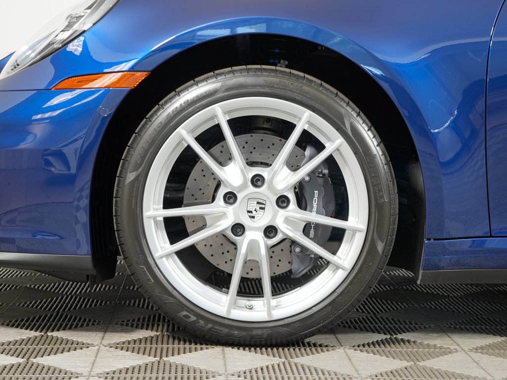 Certified 2025 Porsche 911 Carrera RWD image 16